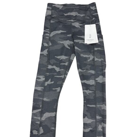 Athleta Ultimate Stash Pocket Camo 7/8 Tight Size XXS - Picture 5 of 9